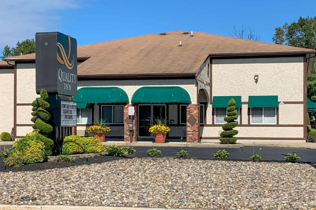 Quality Inn Near Toms River Corporate Park 2/25