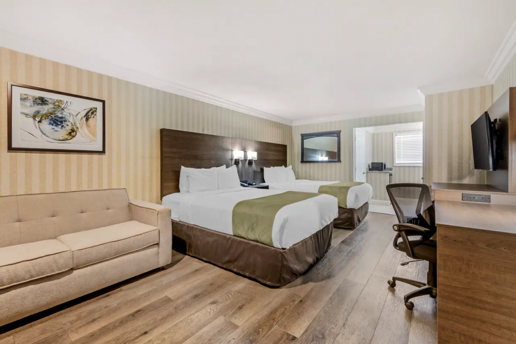 Quality Inn Suites Anaheim Maingate 13/24