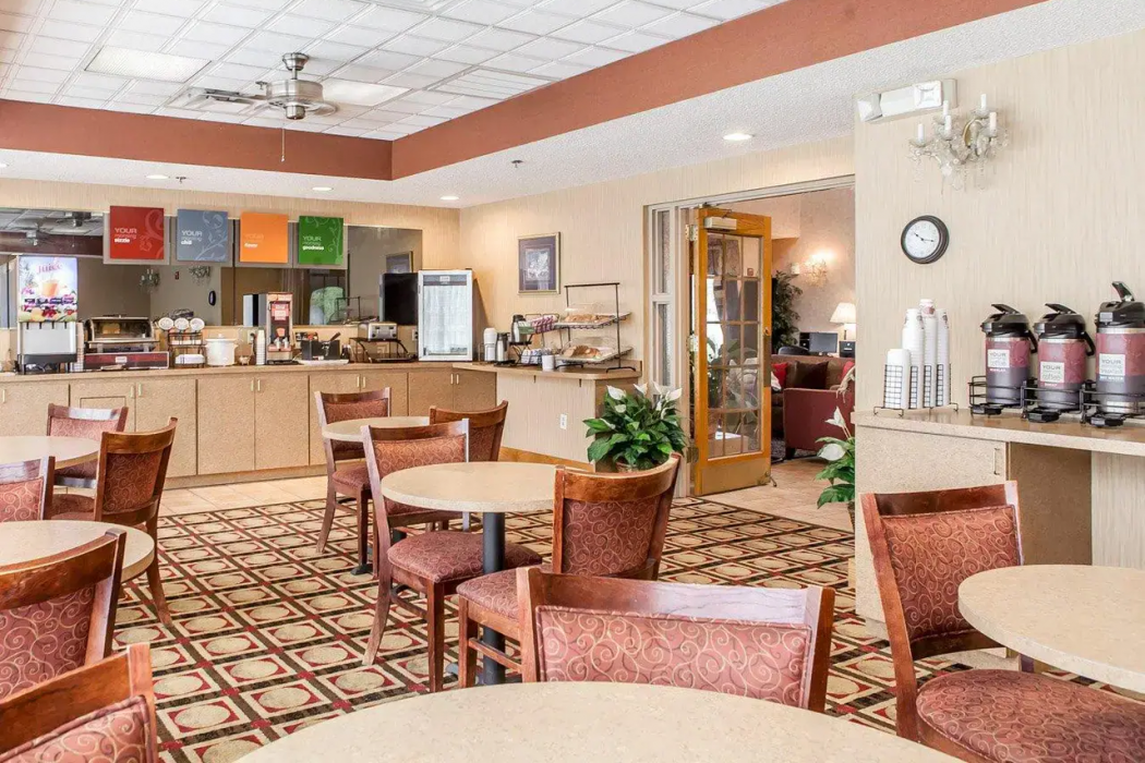 Econo Lodge Newport Smoky Mountains Gateway 12/20