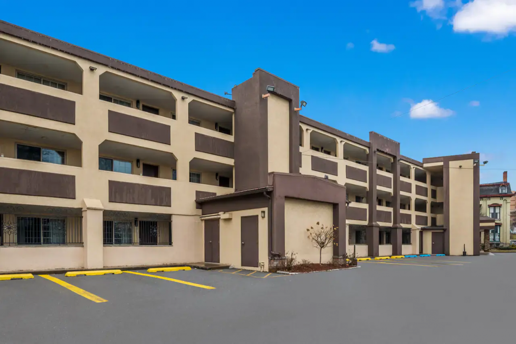 Clarion Pointe Syracuse Downtown 1/29