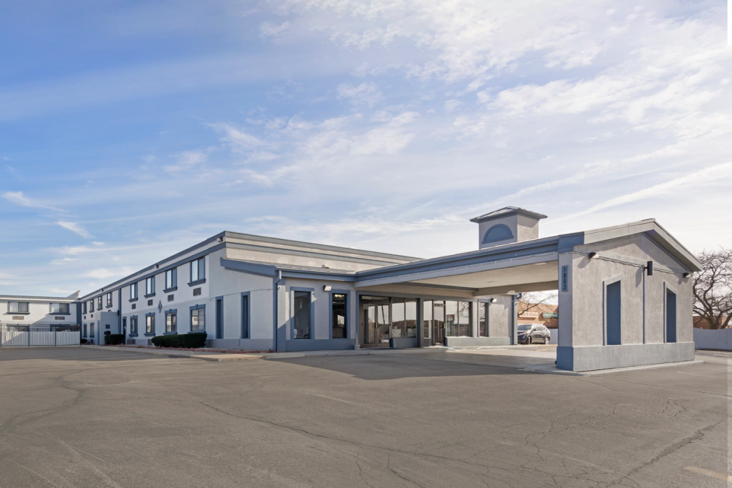 Quality Inn & Suites Bloomington University Area 2/19