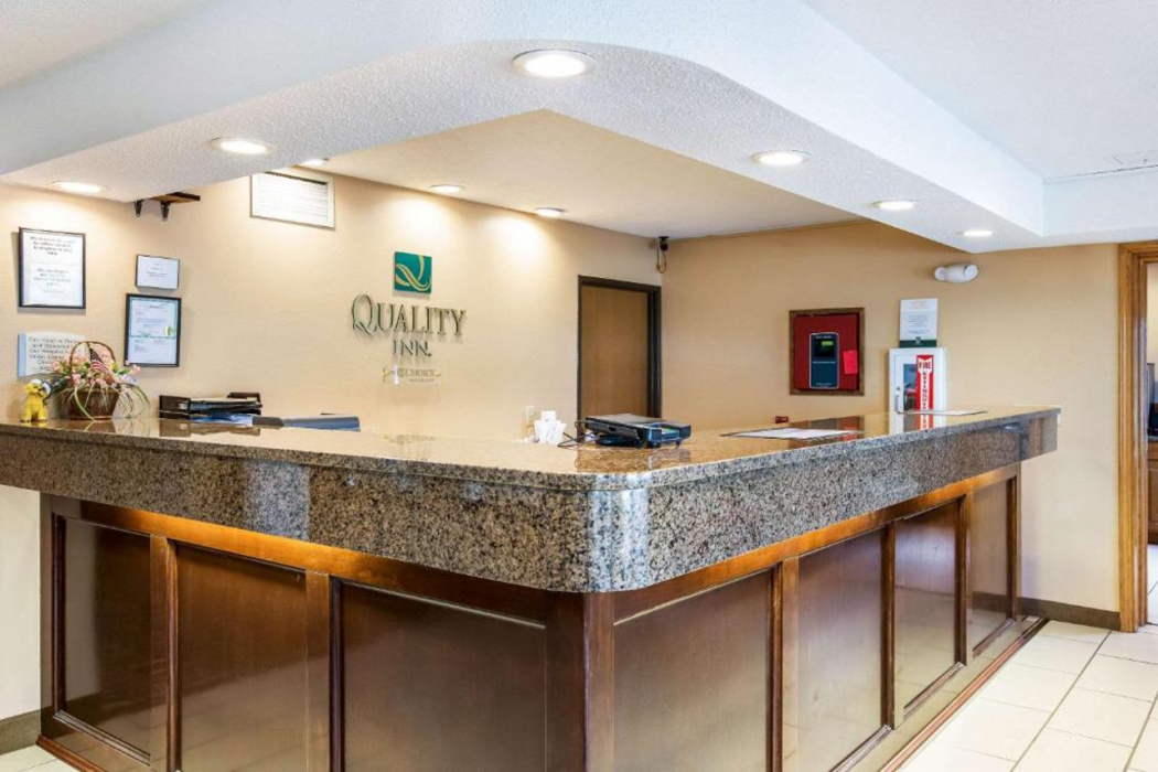 Quality Inn Storm Lake 4/28