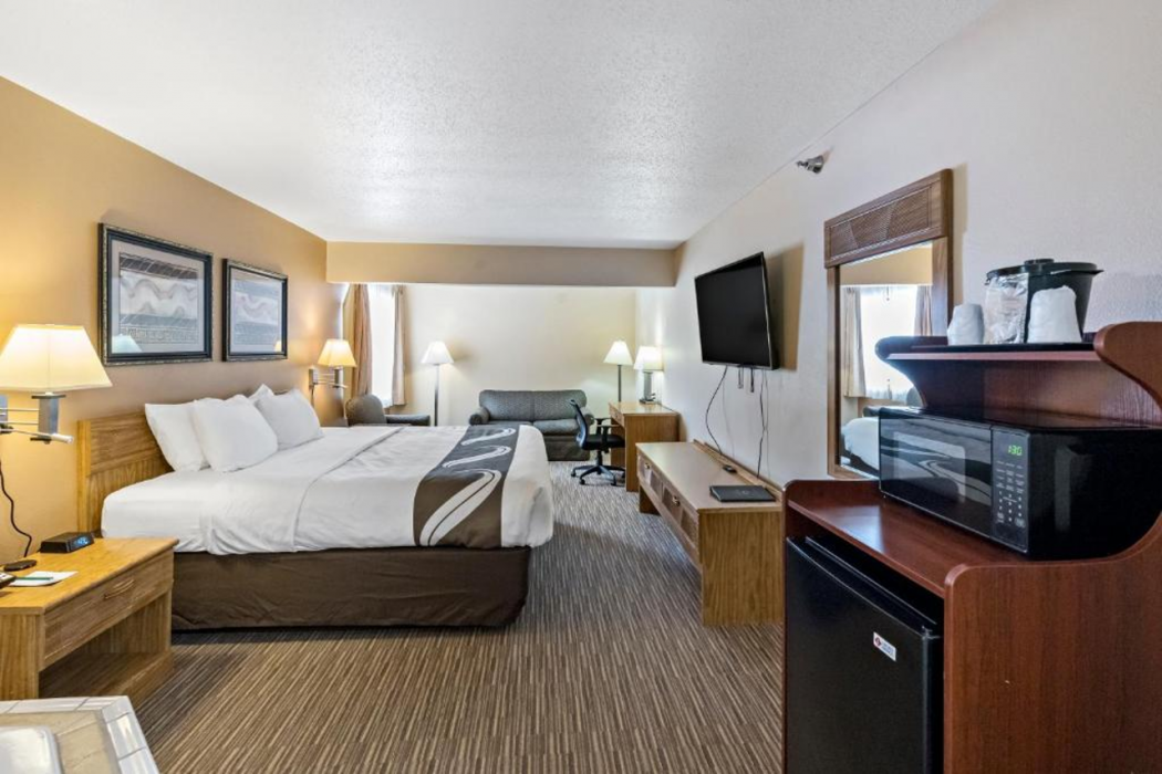 Quality Inn Storm Lake 17/28