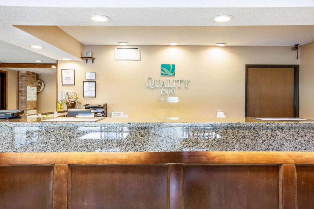 Quality Inn Storm Lake 5/28