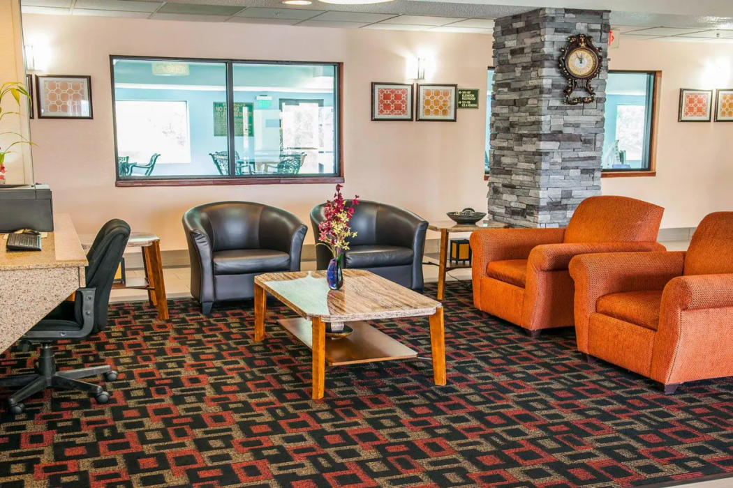 Quality Inn & Suites South Bend Airport 3/38