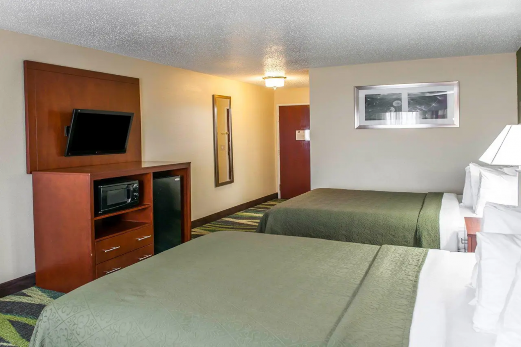 Quality Inn & Suites South Bend Airport 11/38
