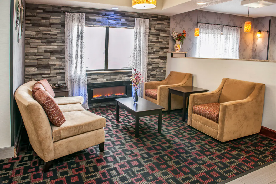 Quality Inn & Suites South Bend Airport 4/38