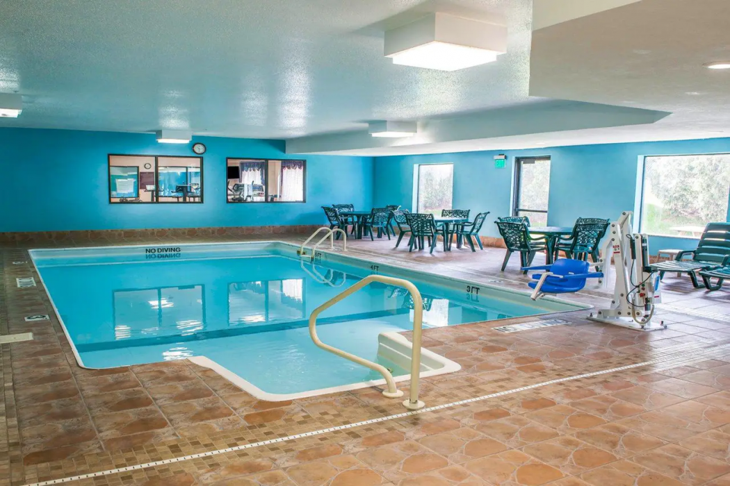 Quality Inn & Suites South Bend Airport 20/38