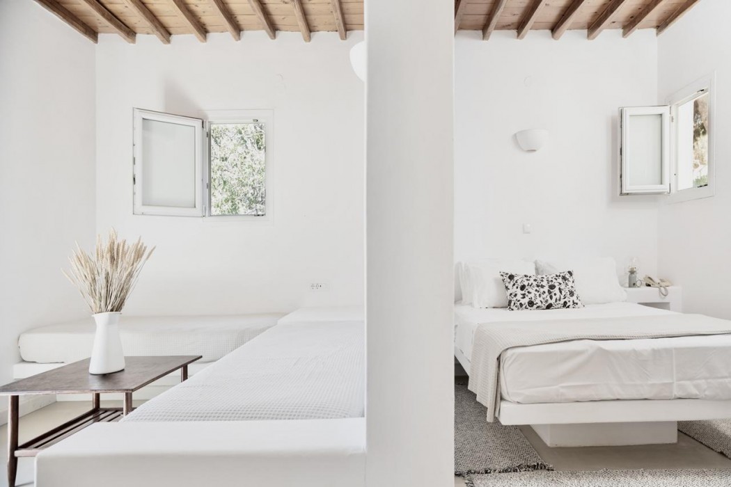 Rhenia Hotel and Bungalows 27/88