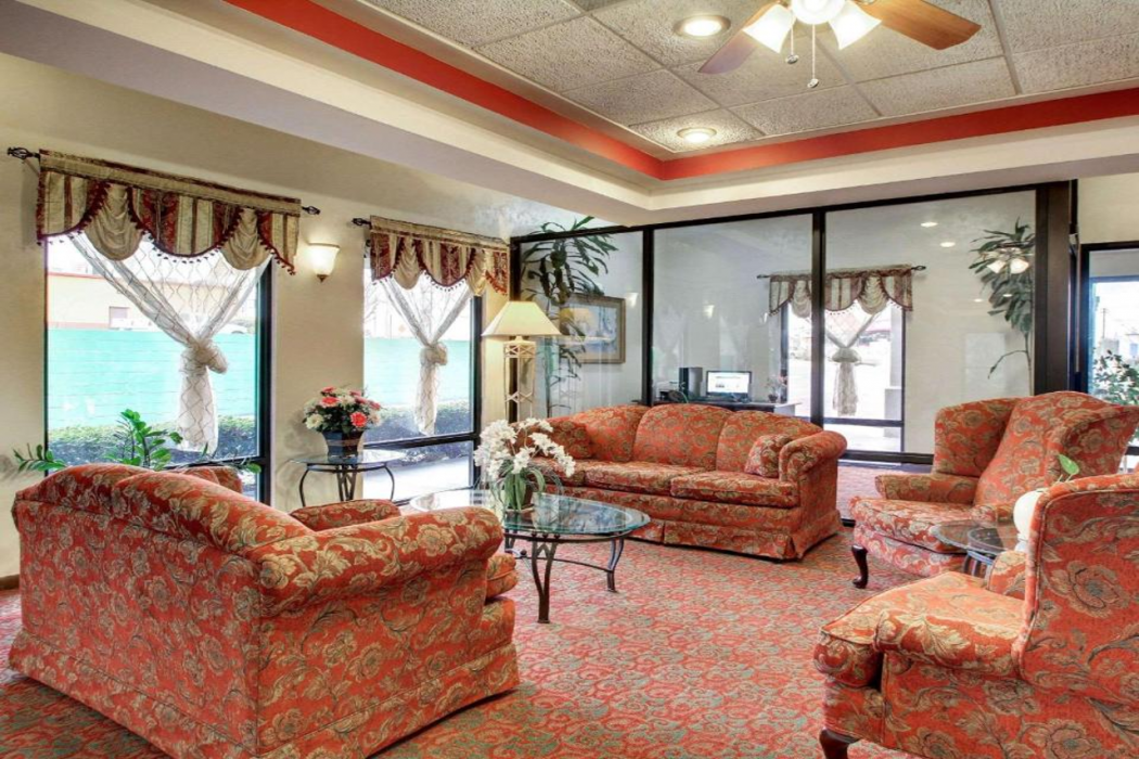 Quality Inn & Suites Clinton - Jackson West 14/28