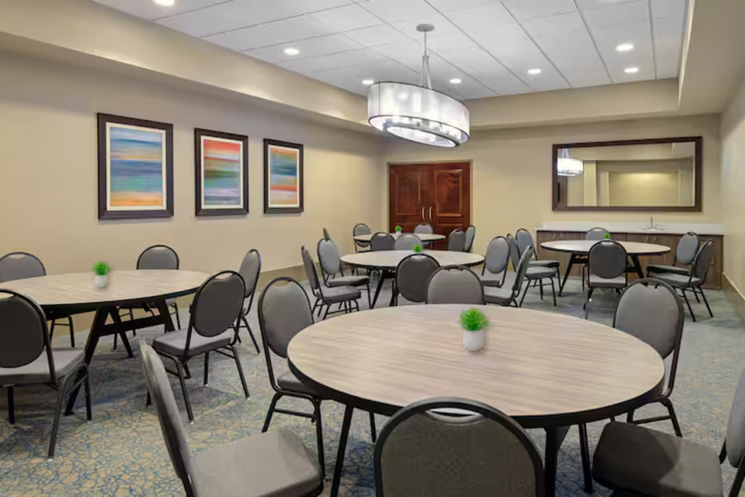 DoubleTree by Hilton West Palm Beach Airport 13/38