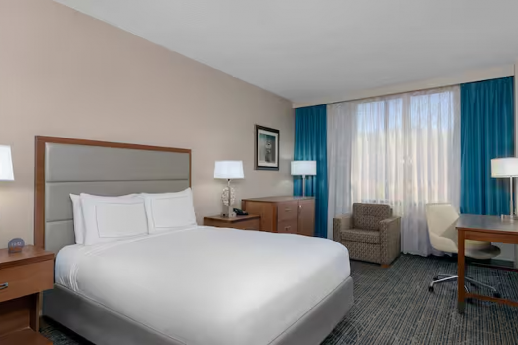 DoubleTree by Hilton West Palm Beach Airport 10/38