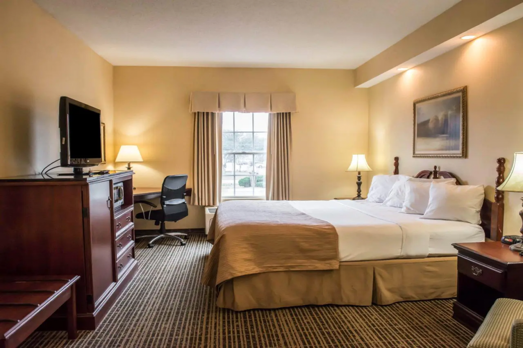 Quality Inn Lake City 10/29