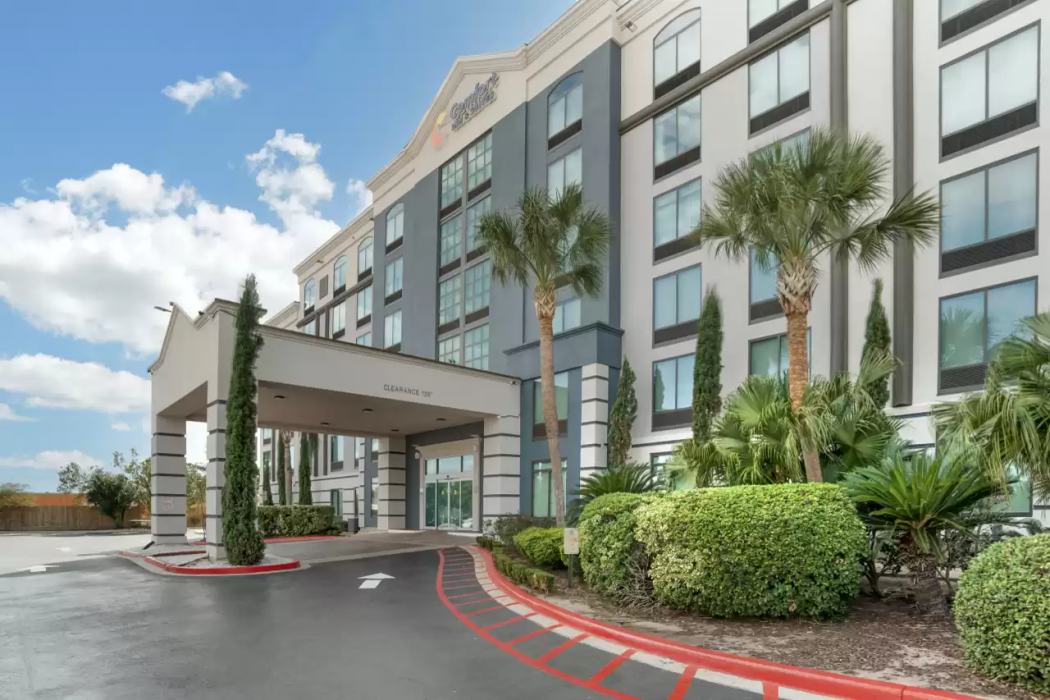 Comfort Inn & Suites New Orleans Airport North 4/38