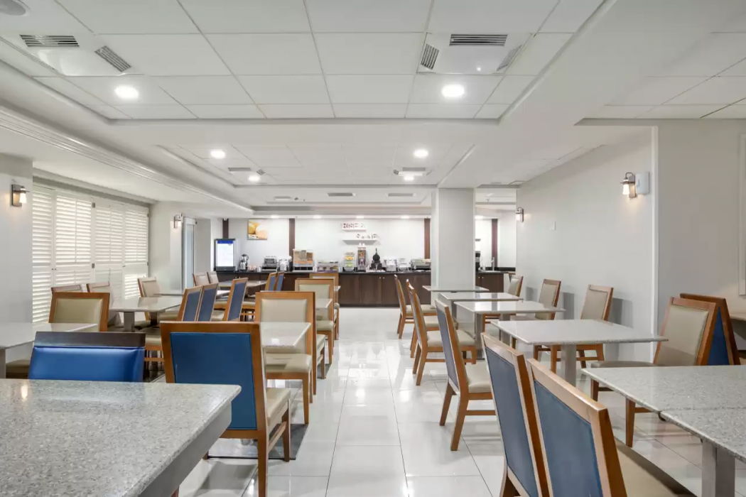 Comfort Inn & Suites New Orleans Airport North 21/38