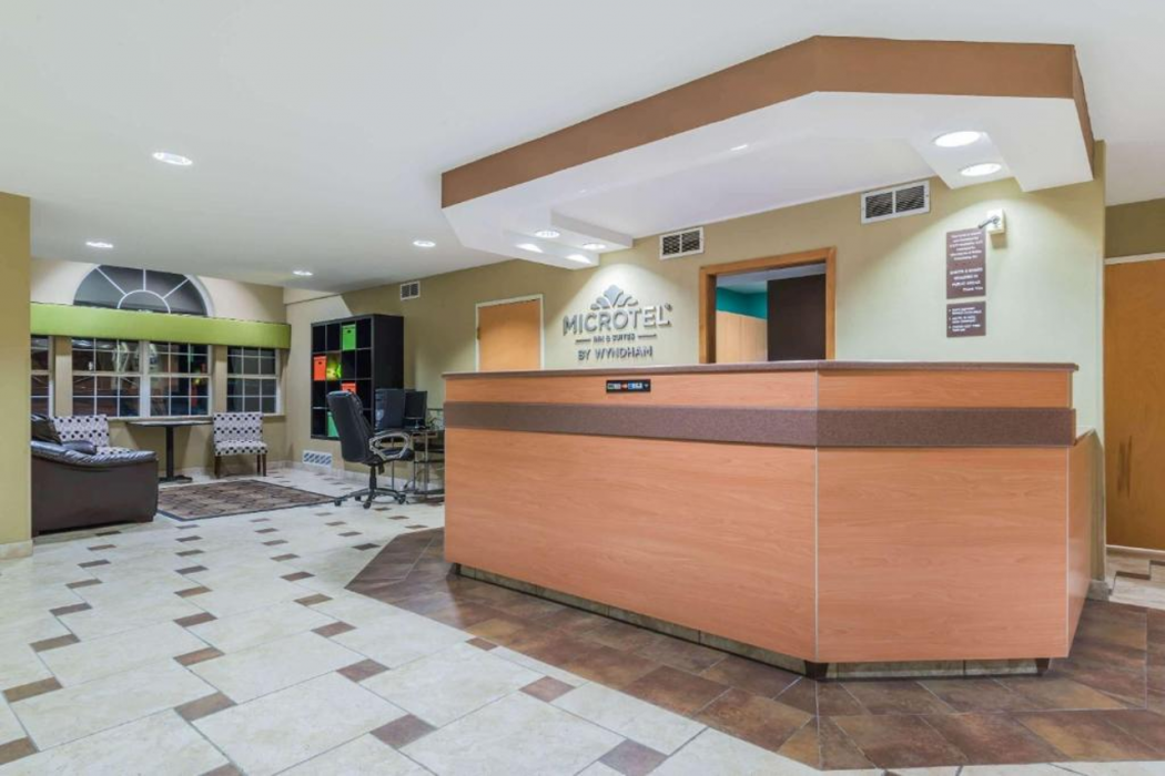 Microtel Inn & Suites by Wyndham West Chester 5/27