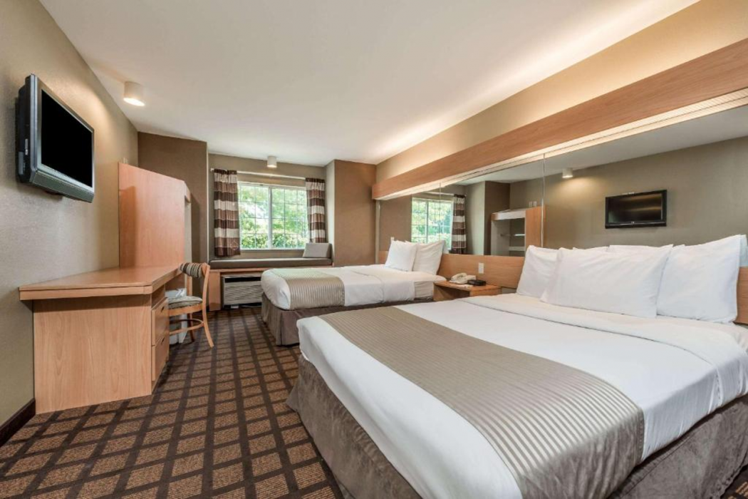 Microtel Inn & Suites by Wyndham West Chester 11/27