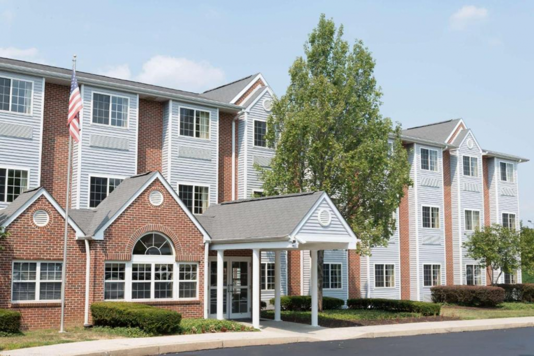 Microtel Inn & Suites by Wyndham West Chester 1/27