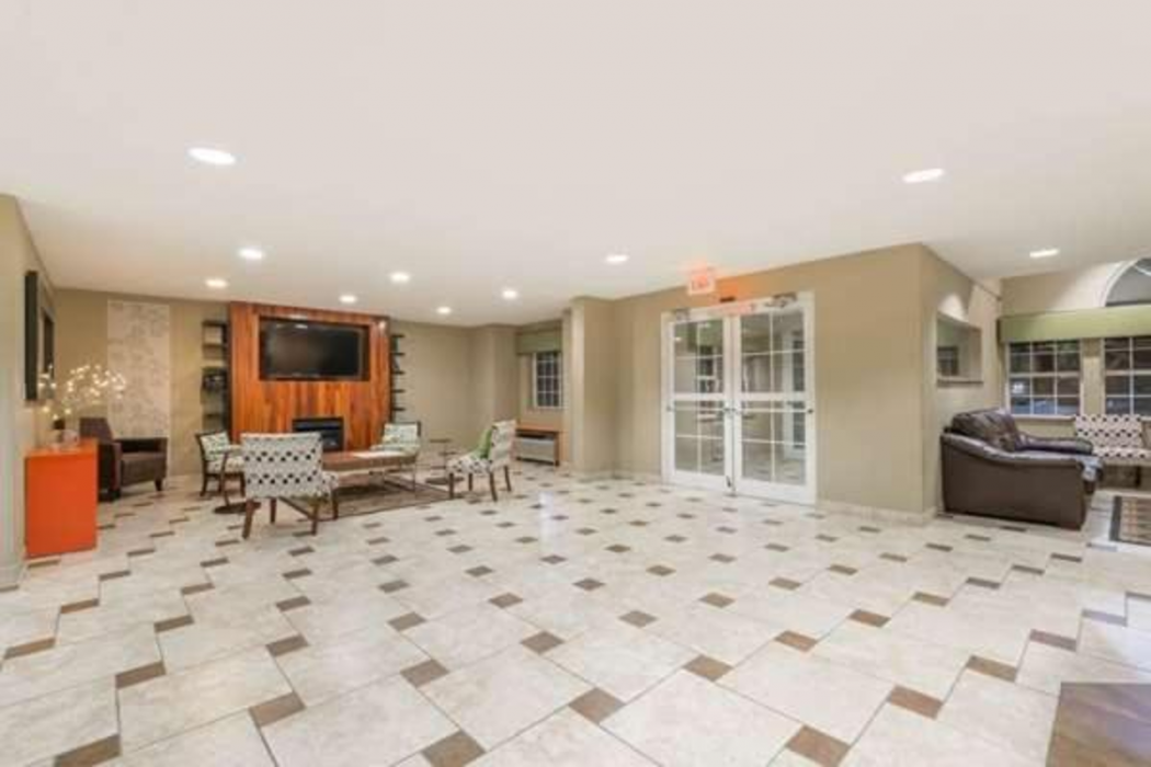 Microtel Inn & Suites by Wyndham West Chester 4/27