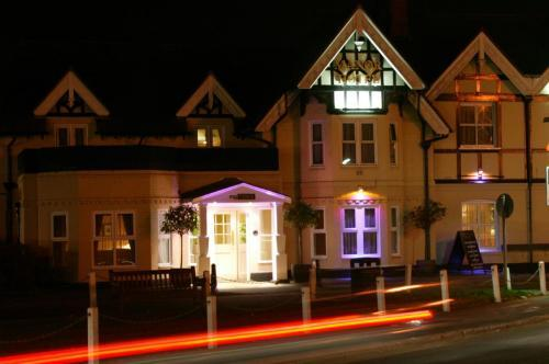 Hotel Manor - Datchet, Windsor 1/11