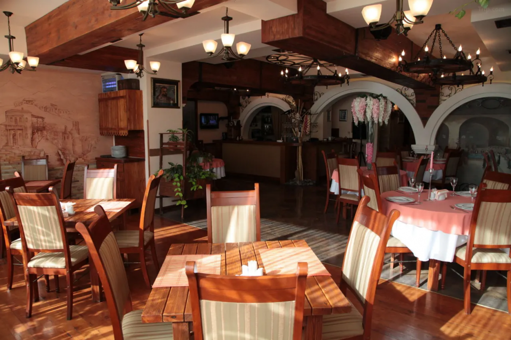 Hotel Shirak 23/26