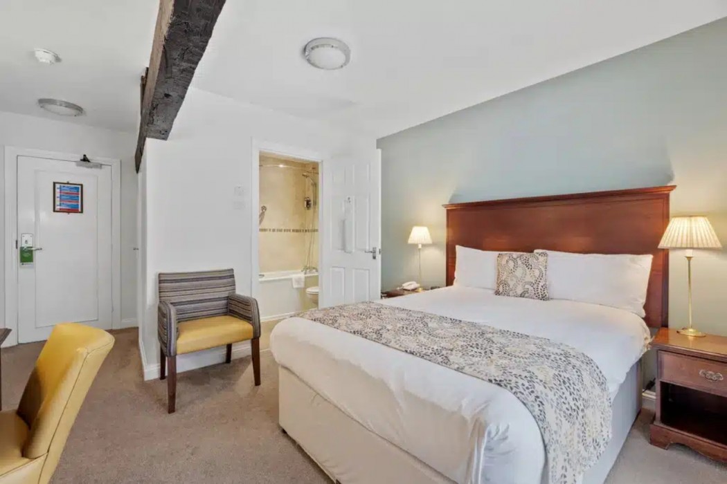 Sleeping Bear Hotel Dorchester 8/16