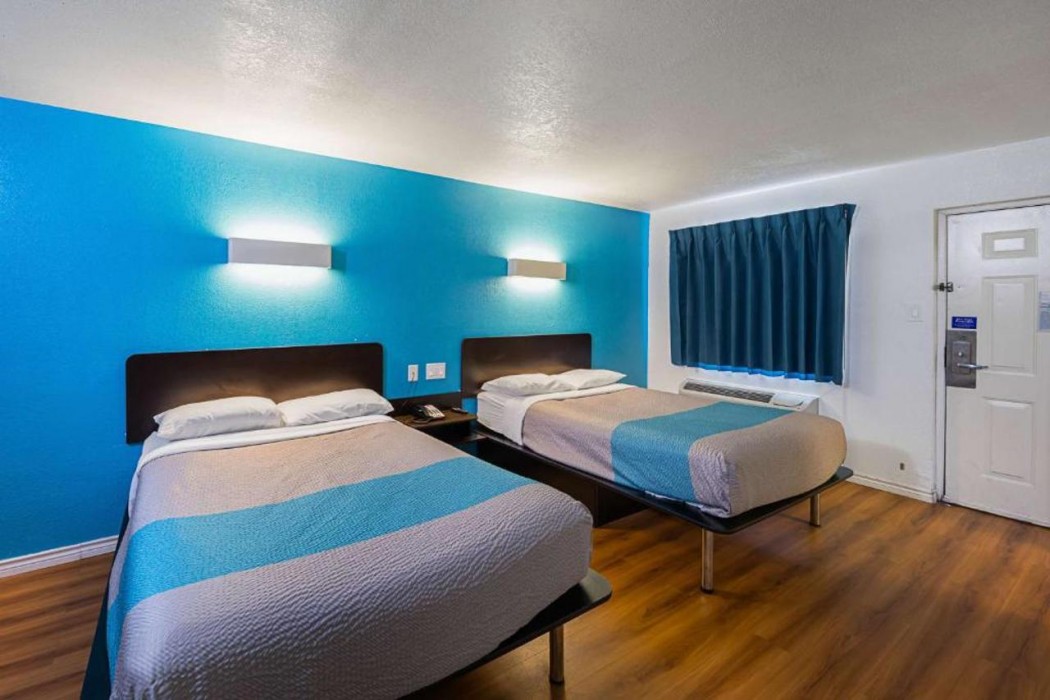Motel6 Grand Prairie, TX - Interstate 30 20/51
