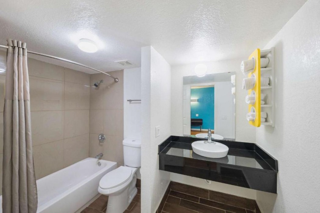 Motel6 Grand Prairie, TX - Interstate 30 24/51
