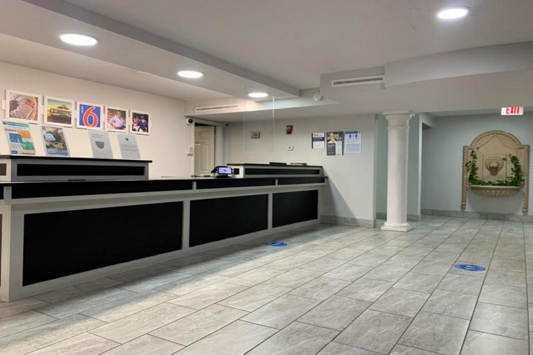 Lobby at Motel6 Grand Prairie, TX - Interstate 30, GRAND PRAIRIE - TX
