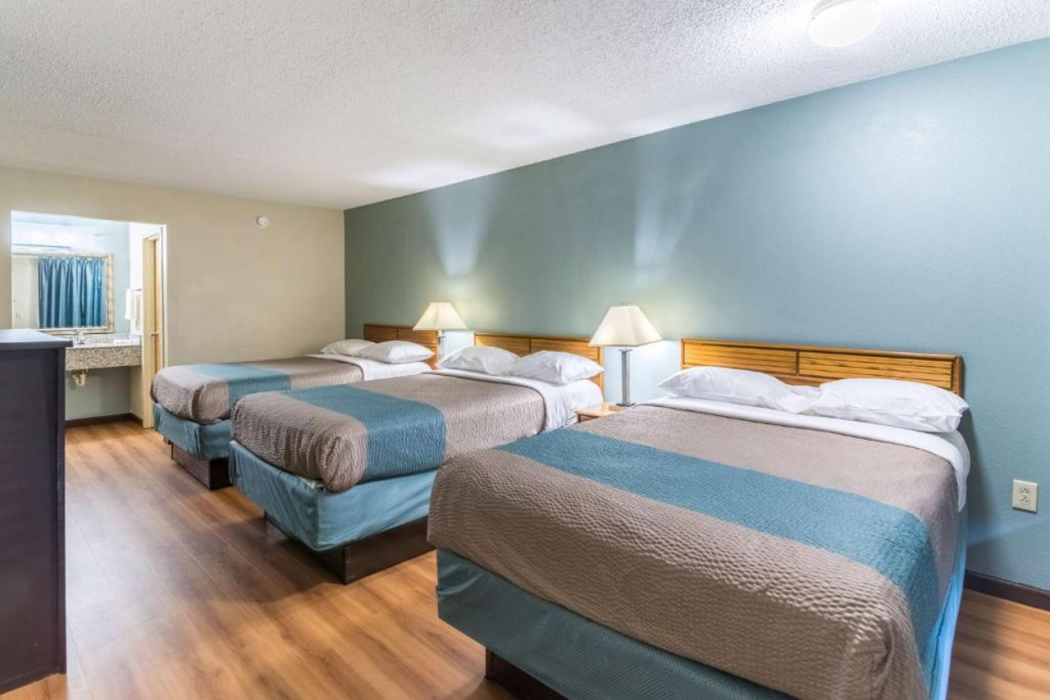 Motel6 Kenly, NC 8/41