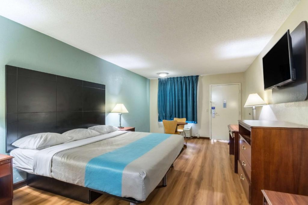 Motel6 Kenly, NC 16/41