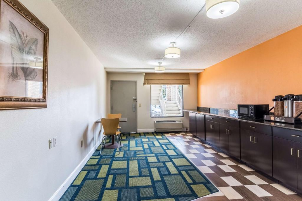 Lobby at Motel6 Kenly, NC, KENLY - NC