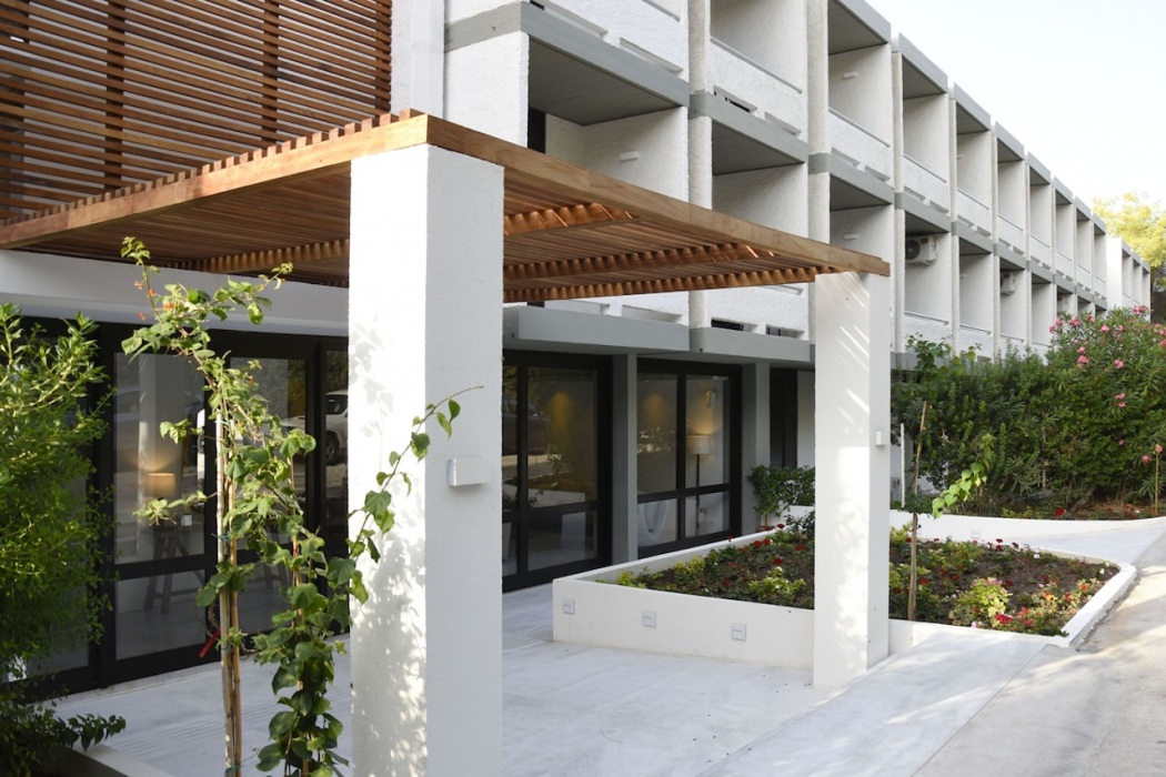 Apollo Resort 1/63