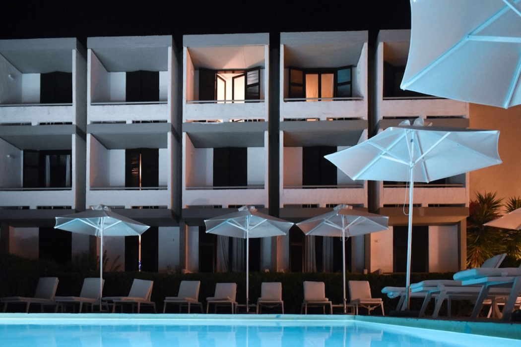 Apollo Resort 33/63