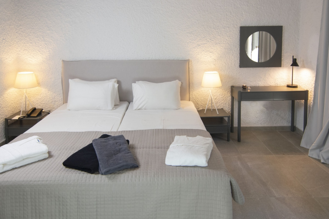 Apollo Resort 14/63