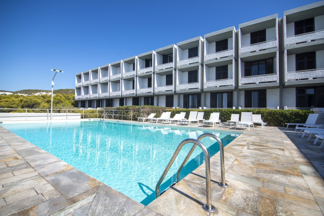 Apollo Resort 34/63