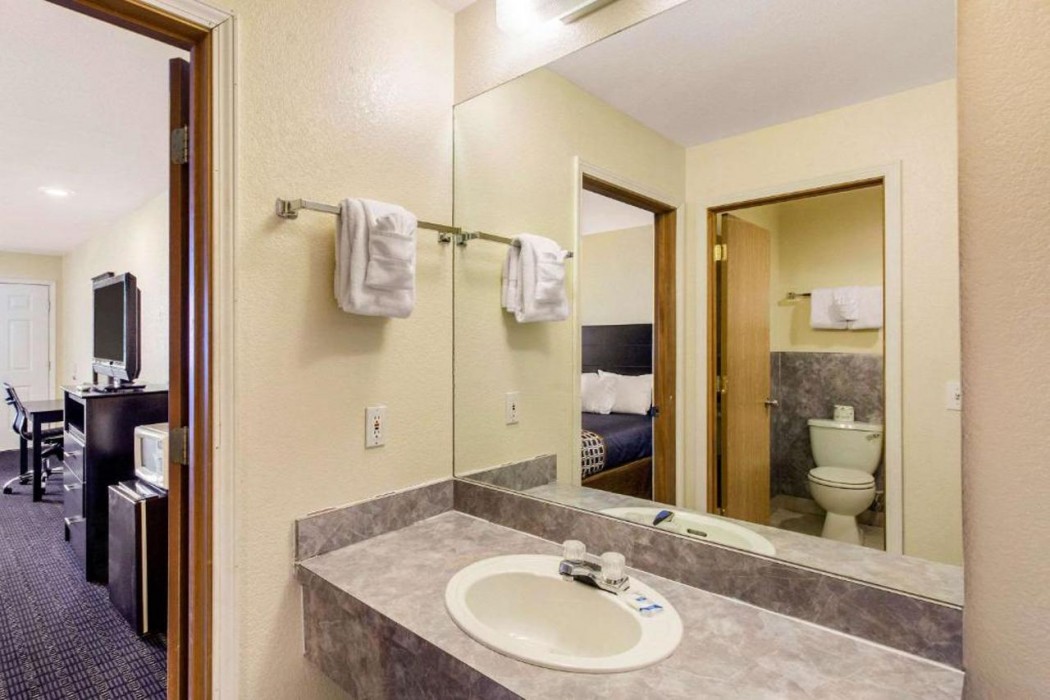 Rodeway Inn Coeur d Alene, ID 10/24