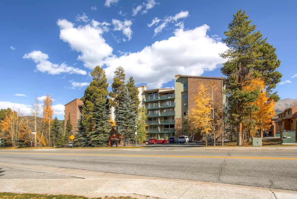 Trails End Condominiums By Ski Country Resorts