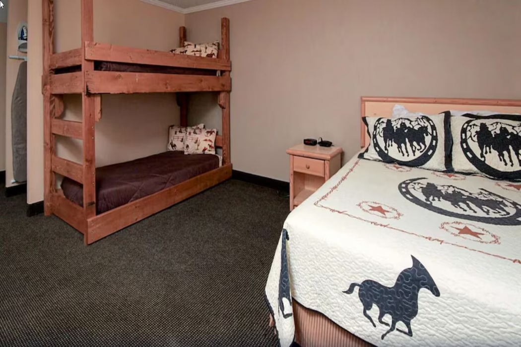 Comfort Inn & Suites Livingston, MT 9/51