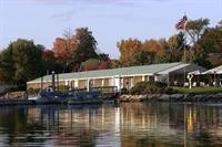 Yachtsman Hotel & Marina Club 26/60