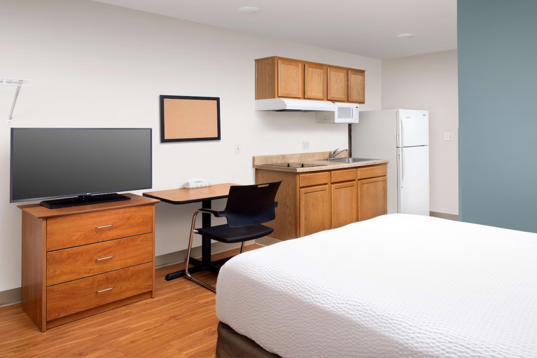 WoodSpring Suites Bentonville 14/38