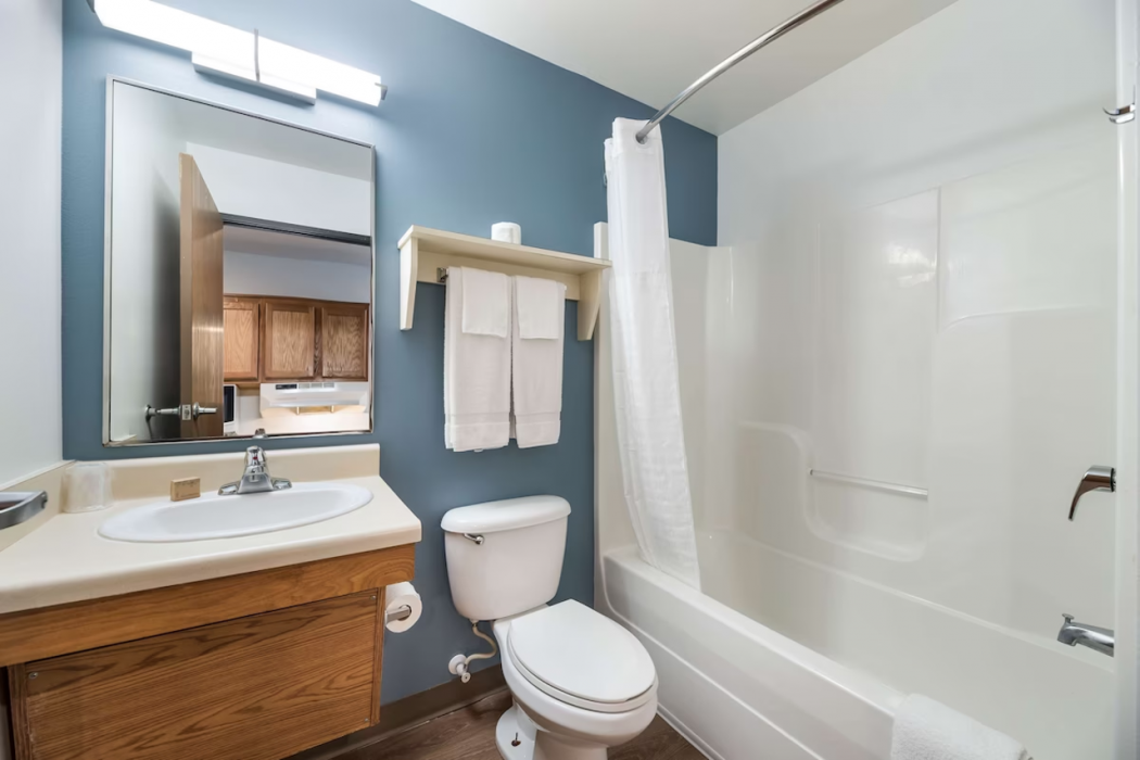 WoodSpring Suites Bentonville 19/38