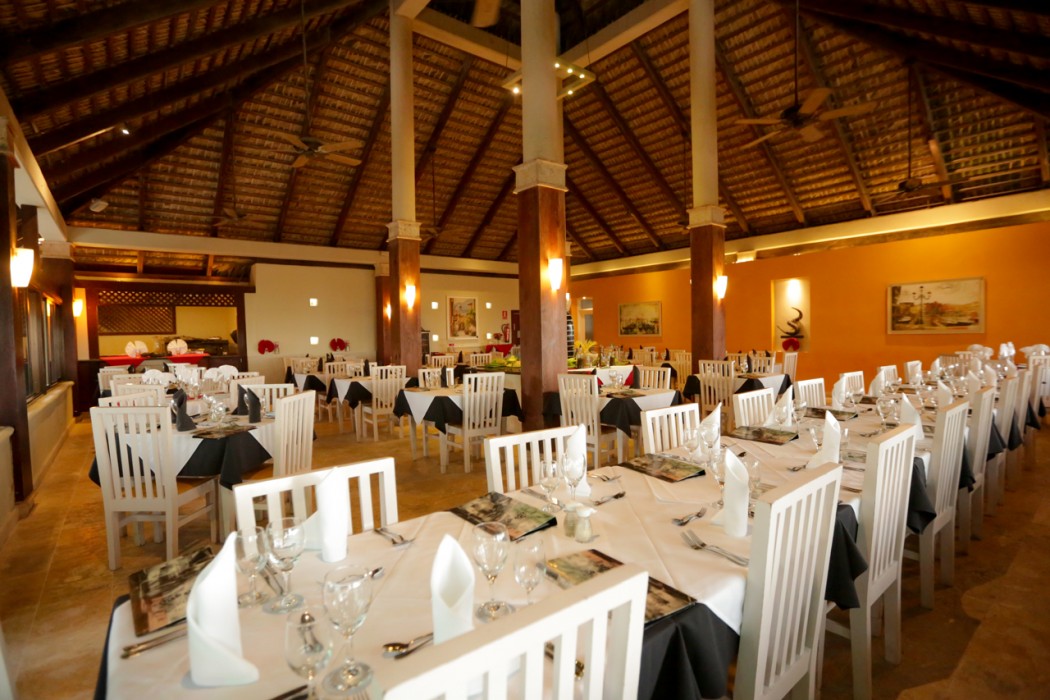 Vista Sol Punta Cana Beach Resort & Spa - All Inclusive 11/15