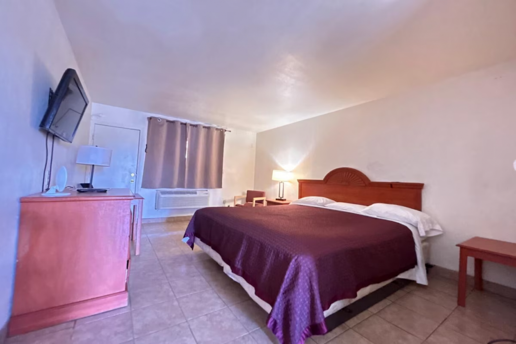 Carquinez Inn Vallejo I 80 Near Napa Valley 17/27