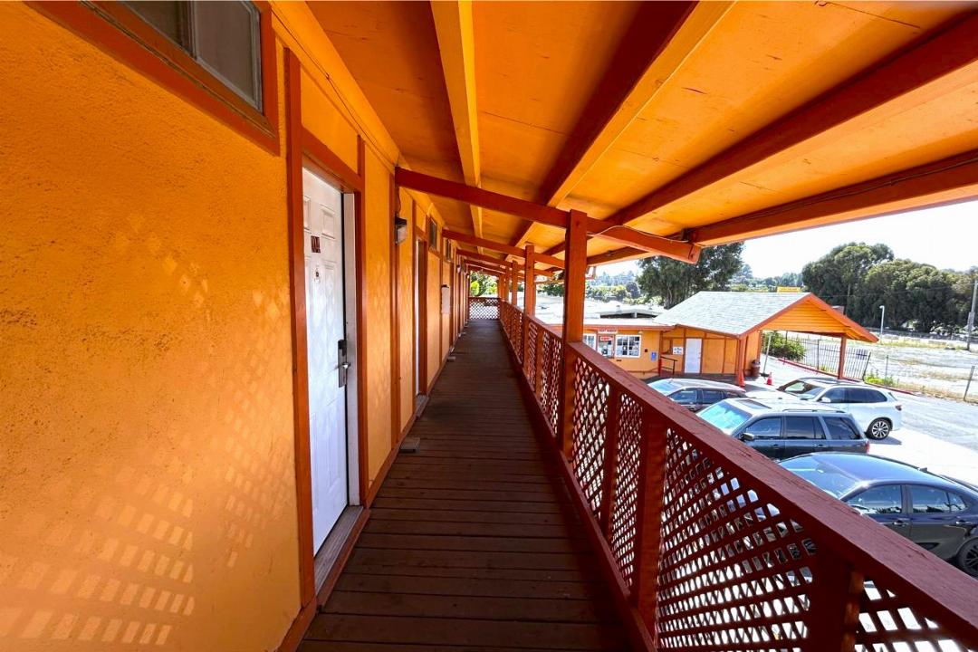 Carquinez Inn Vallejo I 80 Near Napa Valley 7/27