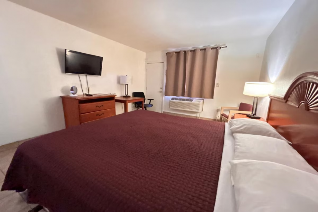 Carquinez Inn Vallejo I 80 Near Napa Valley 20/27