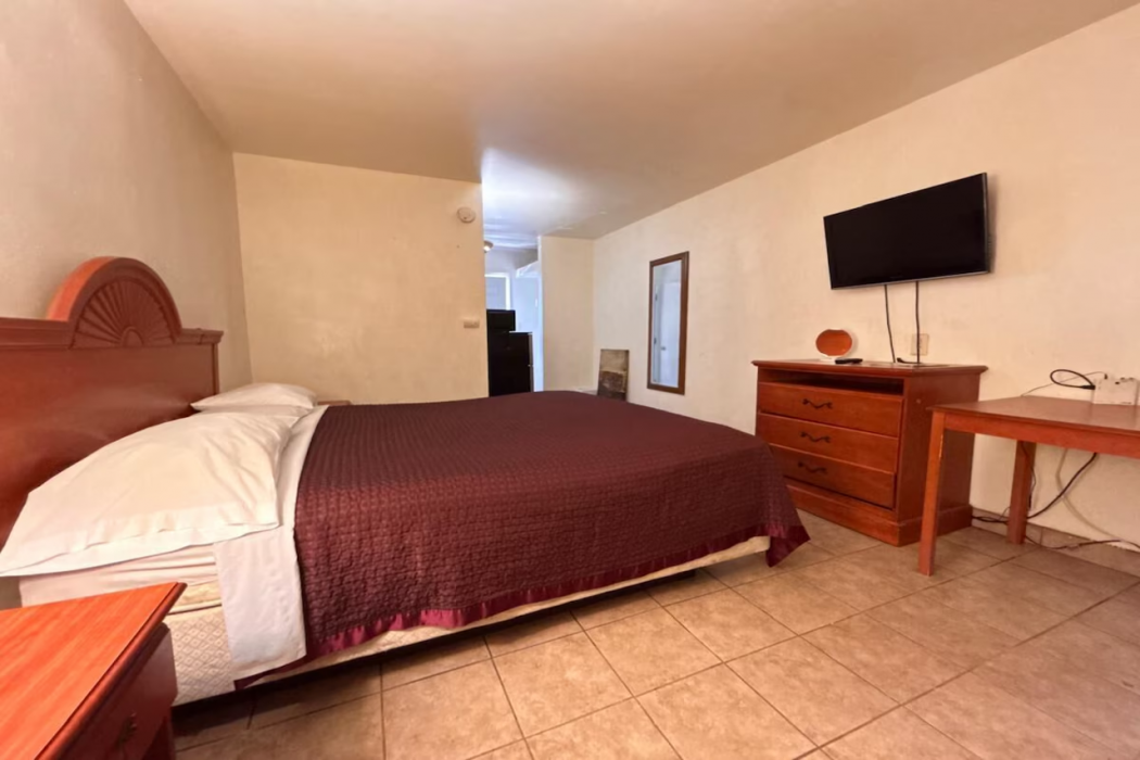 Carquinez Inn Vallejo I 80 Near Napa Valley 21/27