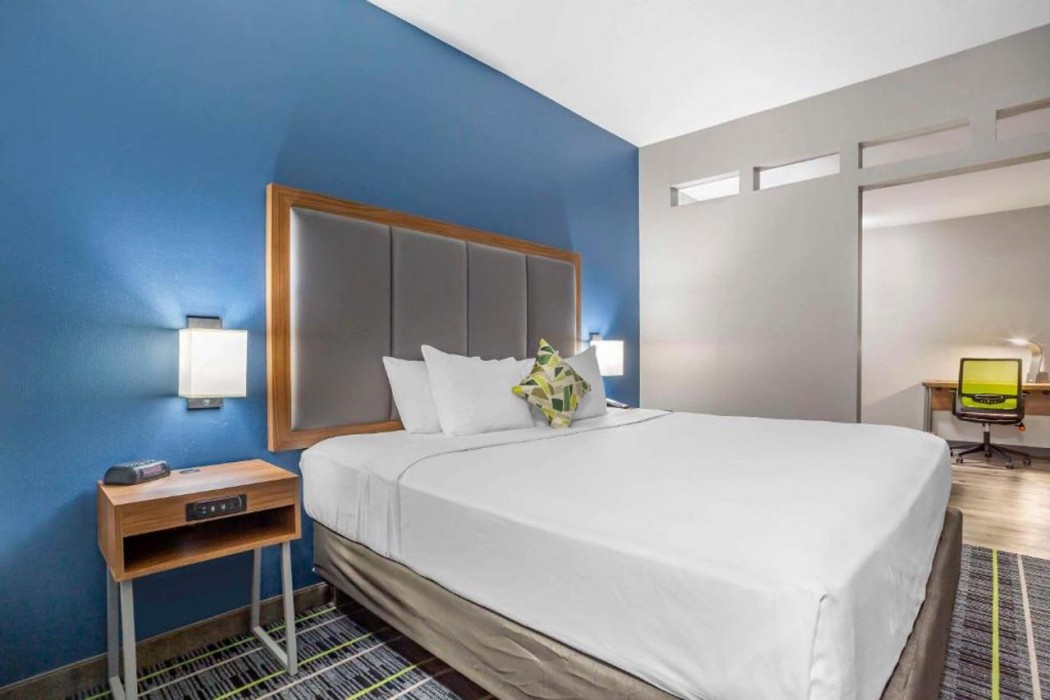 Quality Inn & Suites Livermore Wine Country 10/36