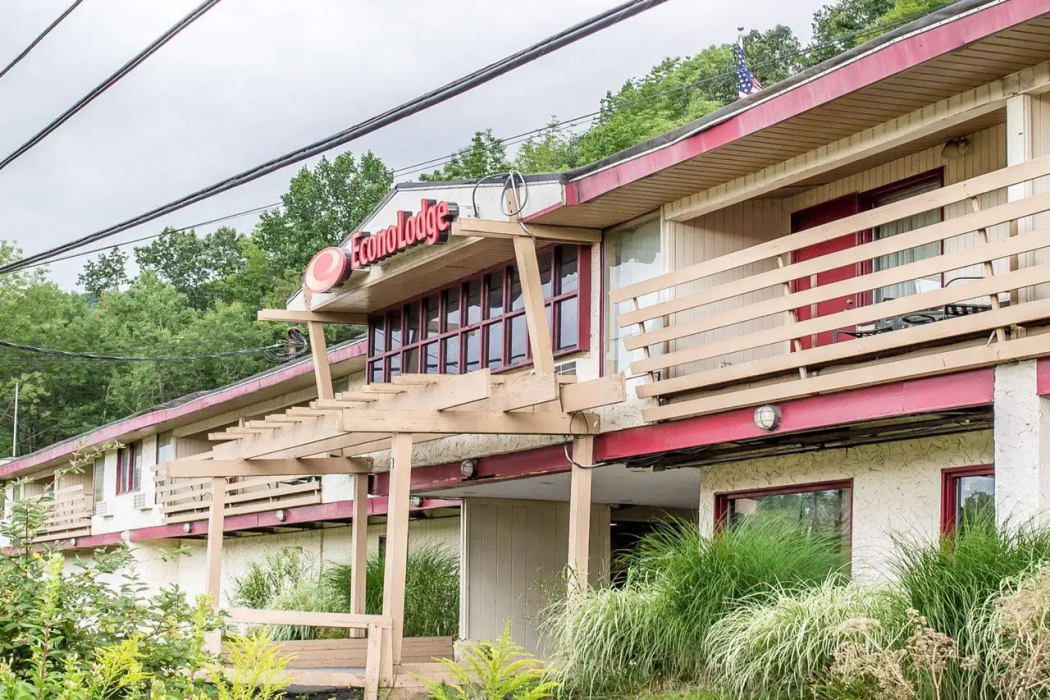 Econo Lodge Clarks Summit - Scranton 2/22