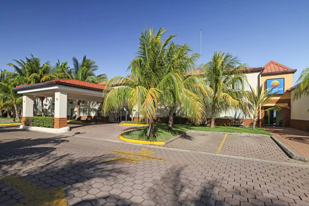 Comfort Inn Real La Union 1/22